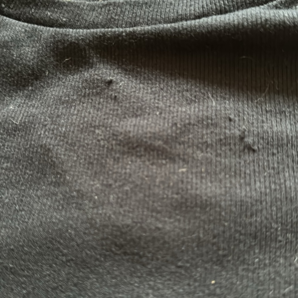 Black basic Tee - Picture 3 of 3